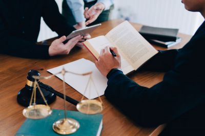Proceso de Ingreso Ser Titulado o Pasante * Llenar Solicitud de Inscripción Realizar pago de inscripción Asistir a entrevista con coordinación general Entregar en la entrevista una carta de exposición de motivos (máximo 3 cuartillas), además de un currículum vitae actualizado. *Pasante:…